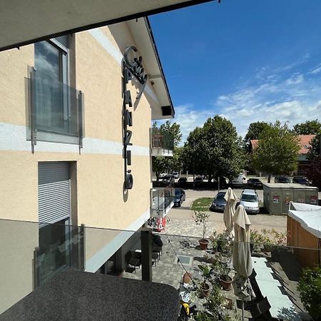 City Apartman Haz Balatonlelle Bagian luar foto