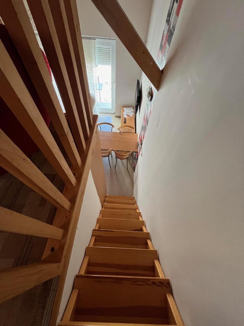 City Apartman Haz Balatonlelle Bagian luar foto