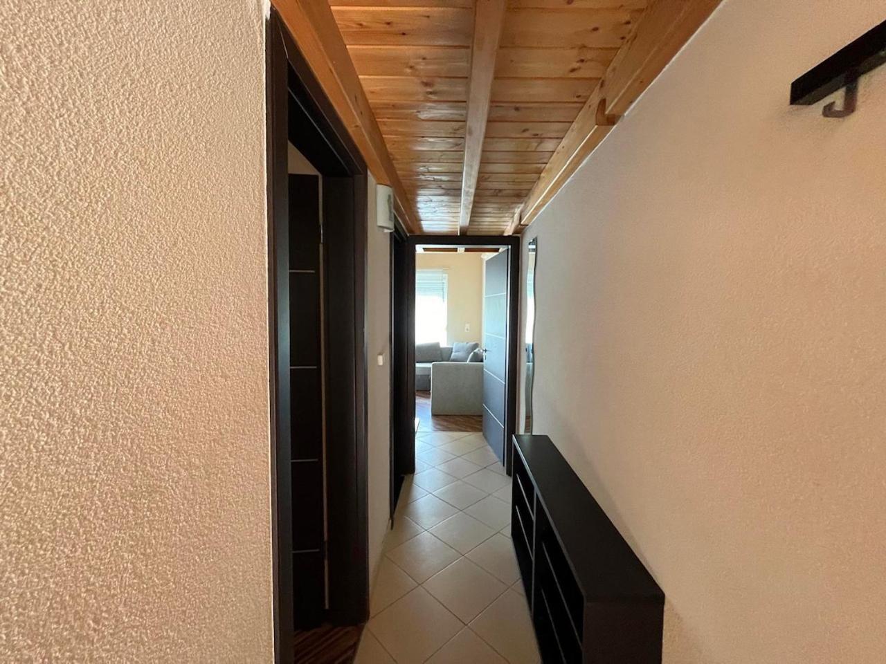 City Apartman Haz Balatonlelle Bagian luar foto